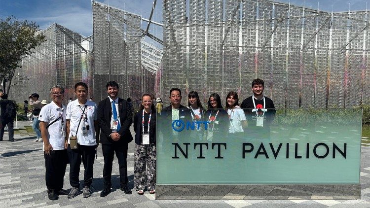 Expo 2025, los estudiantes de IUSVE presentan un proyecto a NTT