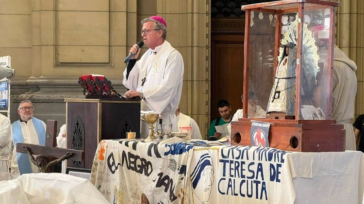 “Por una sociedad sin esclavos ni excluidos”