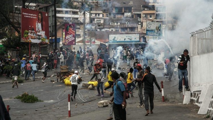 Madagascar, la Iglesia dispuesta a mediar por el diálogo y la paz