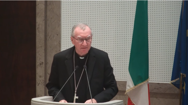 Parolin: La IA es un apoyo para los médicos, pero no un sustituto de su humanidad