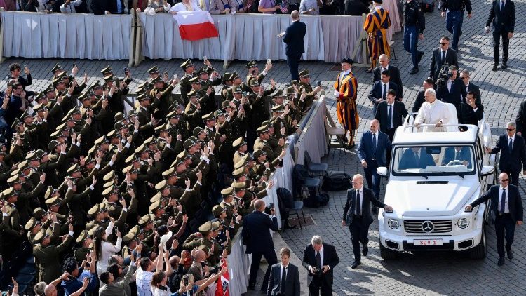El Papa: No tengan miedo de mostrar sus heridas sanadas por la misericordia