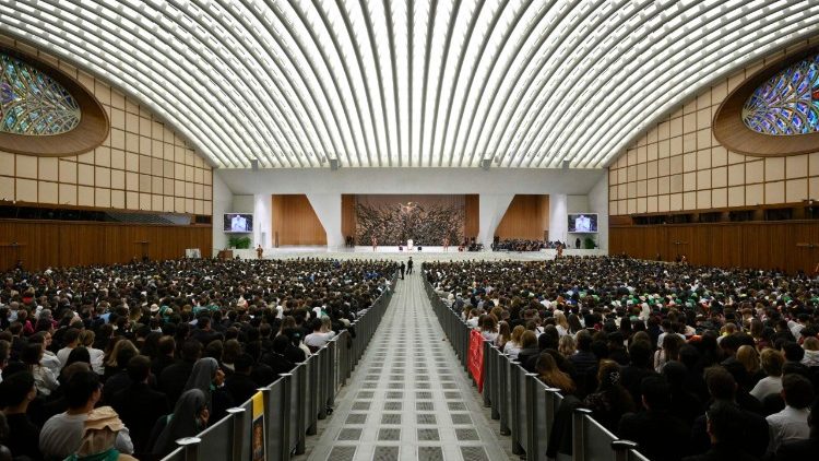 “Llamados a ser portavoces de la verdad y constructores de paz“