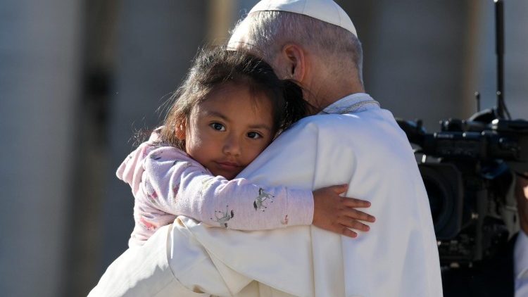 El Papa: La Humildad de la Resurrección. Rostro discreto del Amor de Dios