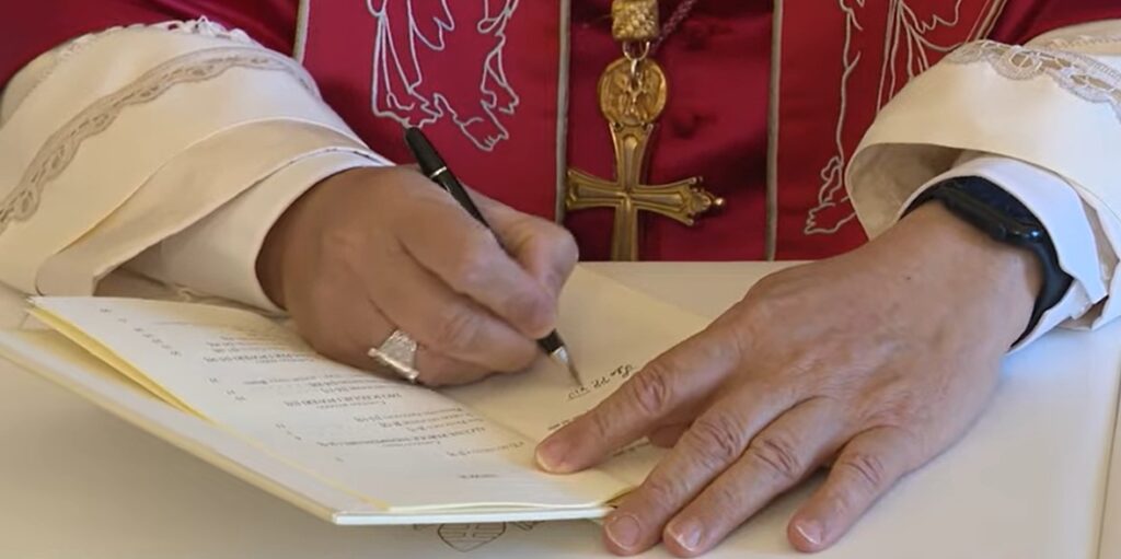 Los pobres somos todos: cuando el espíritu mendiga más que el bolsillo Los pobres somos todos: cuando el espíritu mendiga más que el bolsillo