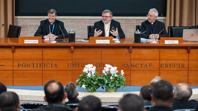 Simposio en Roma sobre la actualidad de la «Dei Verbum», 60 años después