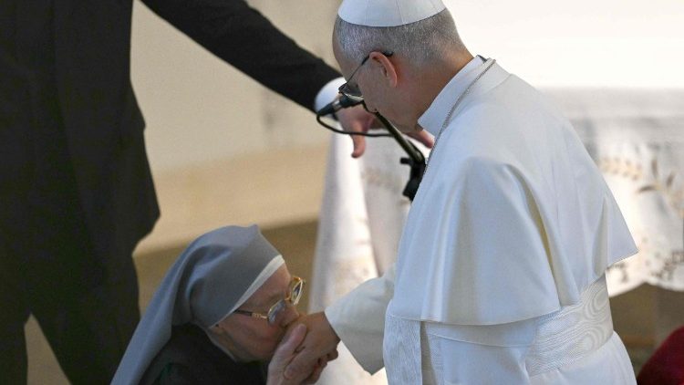 León XIV: “La caridad cristiana nace de la fraternidad”