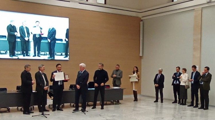 Intercambio de felicitaciones navideñas en el Dicasterio para la Comunicación