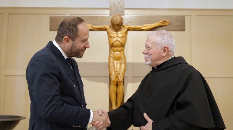 Padre Pizzo: Colocar la paz al centro de nuestras vidas, como pide el Papa