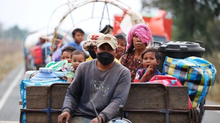Tailandia-Camboya, 500.000 personas evacuadas en la frontera