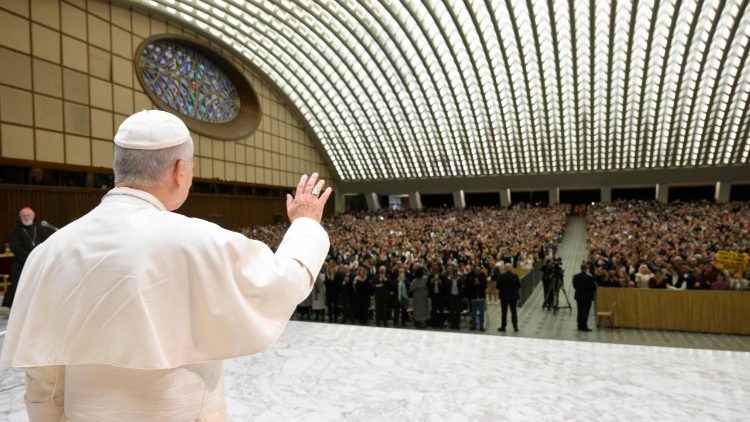 El Papa: Jesús quiere que seamos sus amigos, escuchemos su llamada